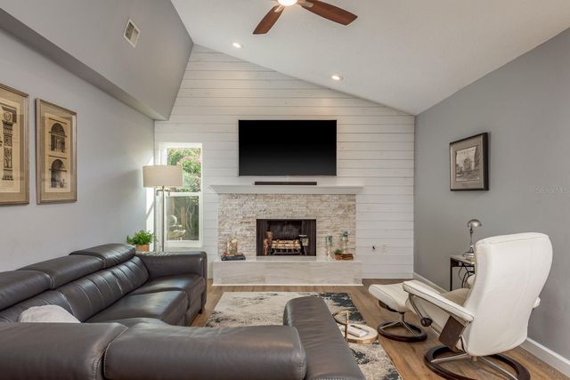 1302 SUTTON PLACE DRIVE, Palm Harbor, FL 34683