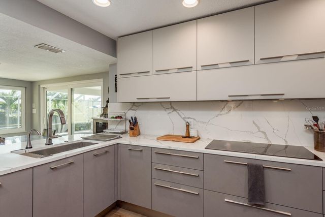 1302 SUTTON PLACE DRIVE, Palm Harbor, FL 34683