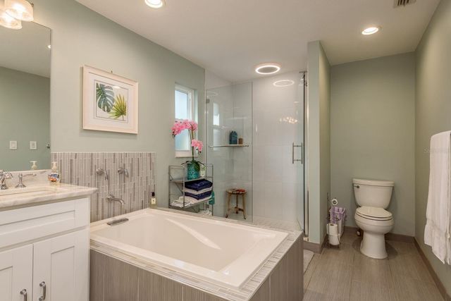 1302 SUTTON PLACE DRIVE, Palm Harbor, FL 34683