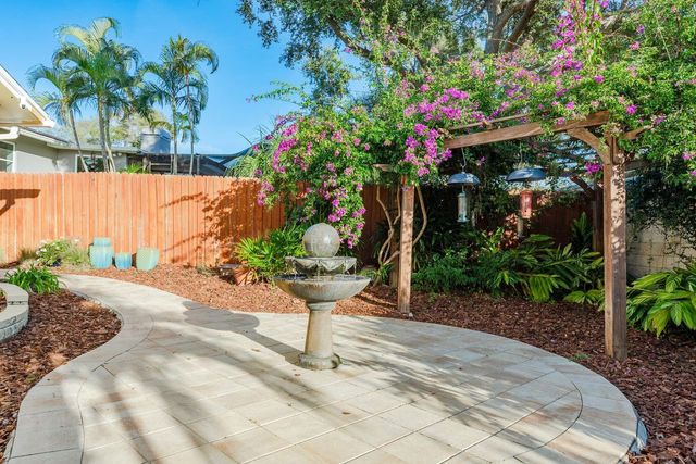 1302 SUTTON PLACE DRIVE, Palm Harbor, FL 34683