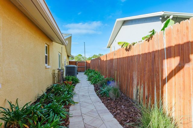 1302 SUTTON PLACE DRIVE, Palm Harbor, FL 34683