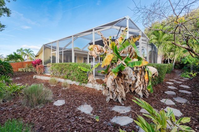 1302 SUTTON PLACE DRIVE, Palm Harbor, FL 34683