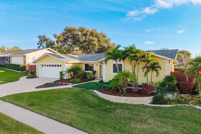 1302 SUTTON PLACE DRIVE, Palm Harbor, FL 34683