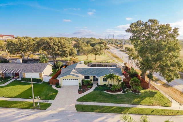 1302 SUTTON PLACE DRIVE, Palm Harbor, FL 34683