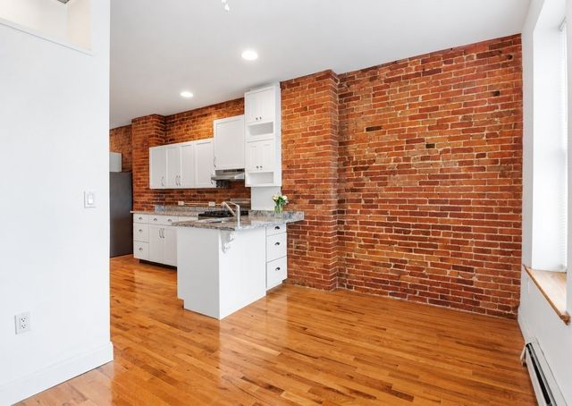 31 Division 1, Chelsea, MA 02150
