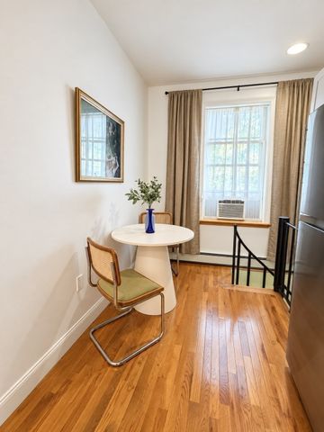 31 Division 1, Chelsea, MA 02150