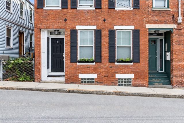 31 Division 1, Chelsea, MA 02150