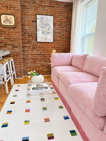 31 Division 1, Chelsea, MA 02150