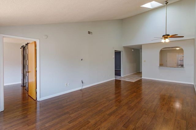 5429 VINELAND ROAD 6F, Orlando, FL 32811