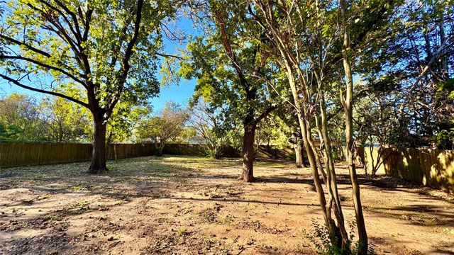 119 Davidson Drive, Terrell, TX 75160