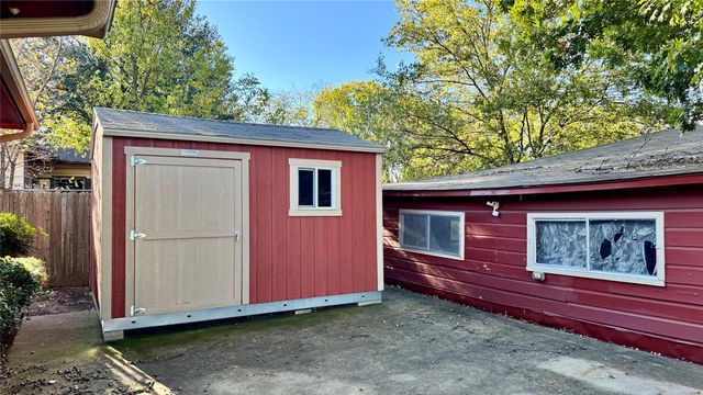119 Davidson Drive, Terrell, TX 75160