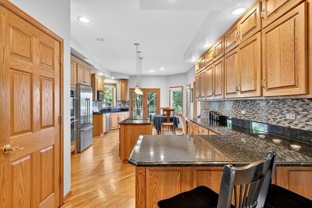 4 Bernay Court, Cary, IL 60013