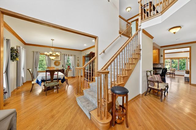 4 Bernay Court, Cary, IL 60013