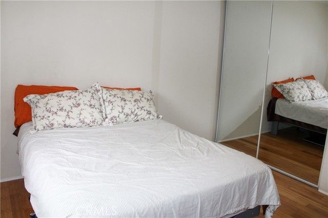 9654 Laurel Canyon, Arleta (los Angeles), CA 91331