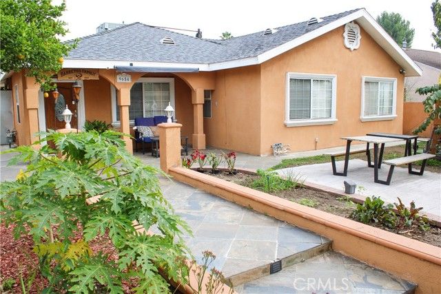 9654 Laurel Canyon, Arleta (los Angeles), CA 91331