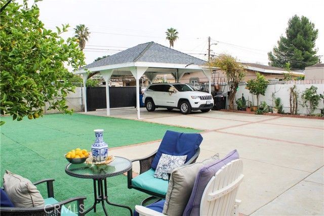 9654 Laurel Canyon, Arleta (los Angeles), CA 91331