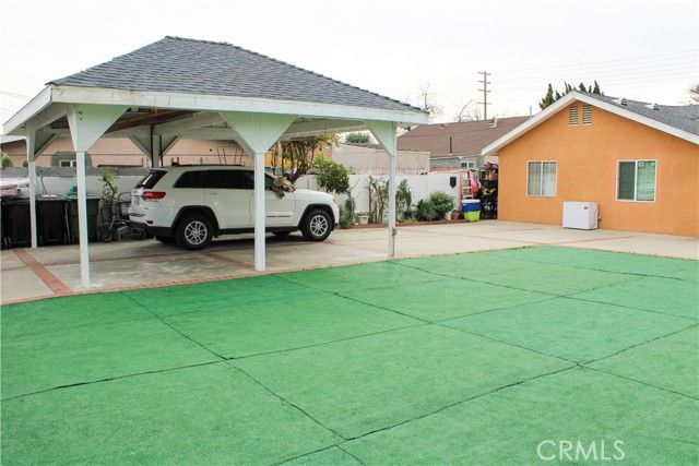 9654 Laurel Canyon, Arleta (los Angeles), CA 91331