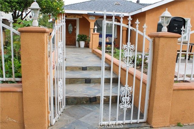 9654 Laurel Canyon, Arleta (los Angeles), CA 91331