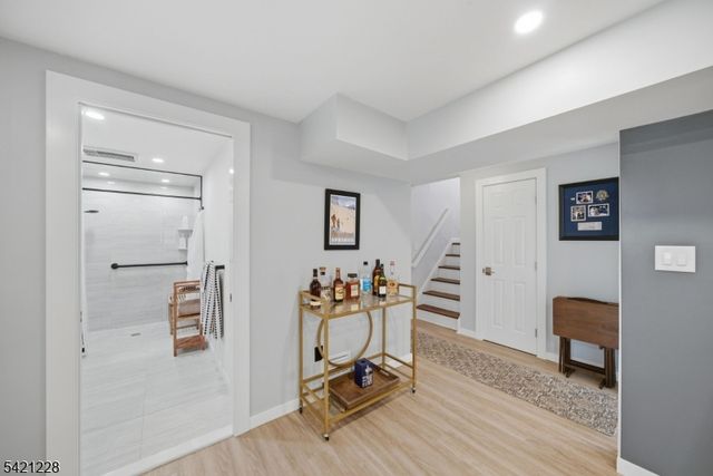 317 Rexland Dr, Boonton Town, NJ 07005