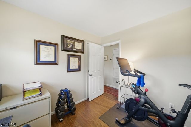 317 Rexland Dr, Boonton Town, NJ 07005