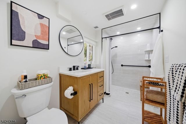 317 Rexland Dr, Boonton Town, NJ 07005