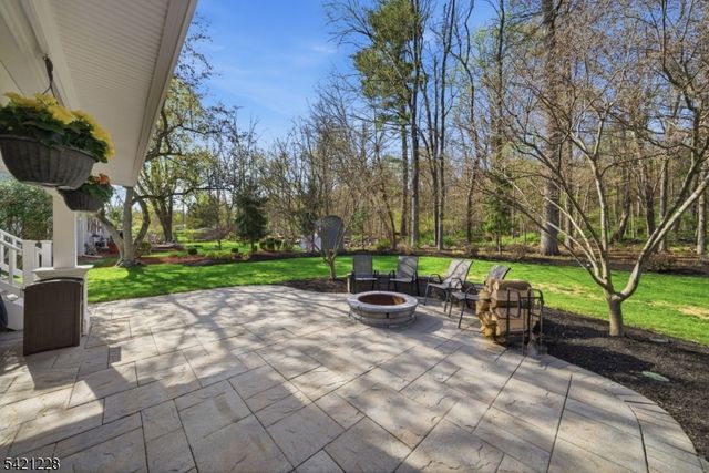 317 Rexland Dr, Boonton Town, NJ 07005