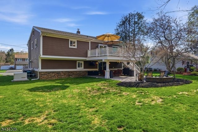 317 Rexland Dr, Boonton Town, NJ 07005