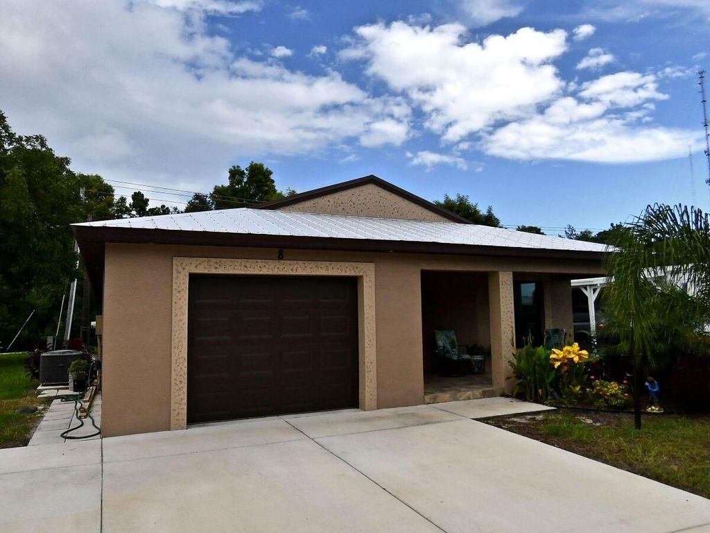 8 Mediterranean Boulevard N, Port St. Lucie, Port St Lucie, FL 34952