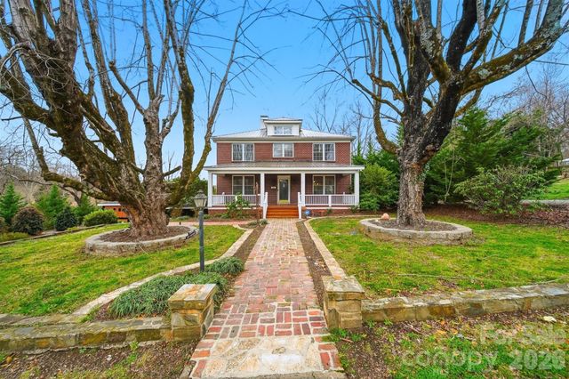 209 Abernathy Street NW, Lenoir, NC 28645