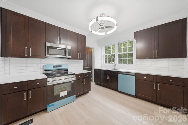 209 Abernathy Street NW, Lenoir, NC 28645