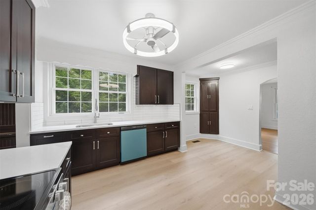 209 Abernathy Street NW, Lenoir, NC 28645