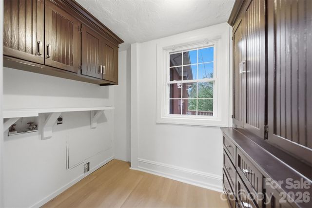 209 Abernathy Street NW, Lenoir, NC 28645