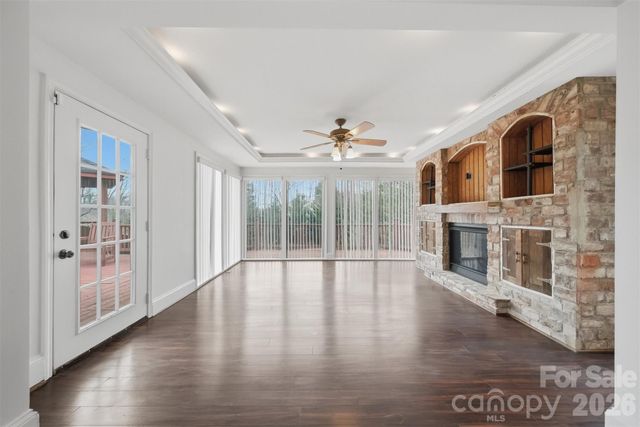 209 Abernathy Street NW, Lenoir, NC 28645