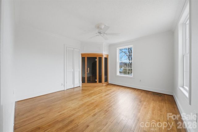 209 Abernathy Street NW, Lenoir, NC 28645