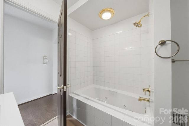 209 Abernathy Street NW, Lenoir, NC 28645