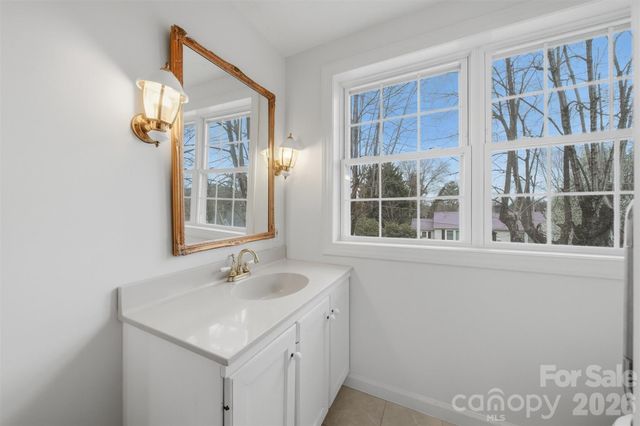 209 Abernathy Street NW, Lenoir, NC 28645