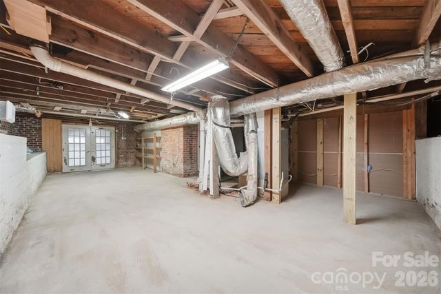 209 Abernathy Street NW, Lenoir, NC 28645