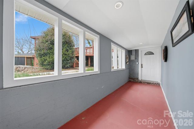 209 Abernathy Street NW, Lenoir, NC 28645