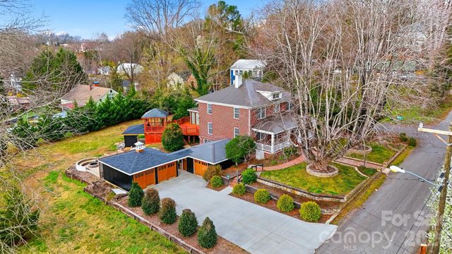 209 Abernathy Street NW, Lenoir, NC 28645