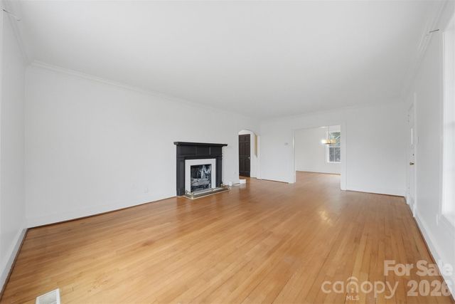 209 Abernathy Street NW, Lenoir, NC 28645