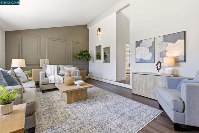 1740 Oro Valley Cir, Walnut Creek, CA 94596