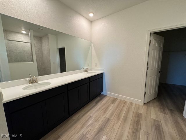 4024 NW 41st AVE, Cape Coral, FL 33993