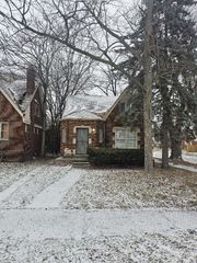 9717 Balfour Road, Detroit, MI 48224