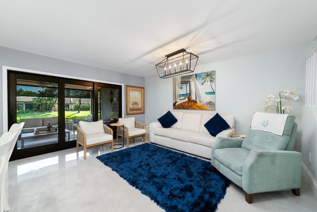 21160 N Juego Circle 13c, Boca Raton, FL 33433