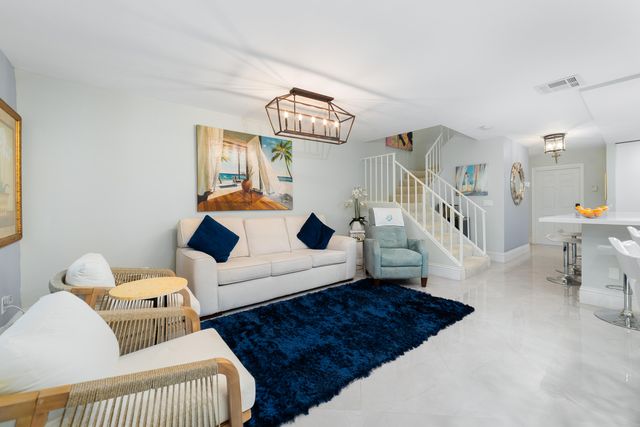 21160 N Juego Circle 13c, Boca Raton, FL 33433