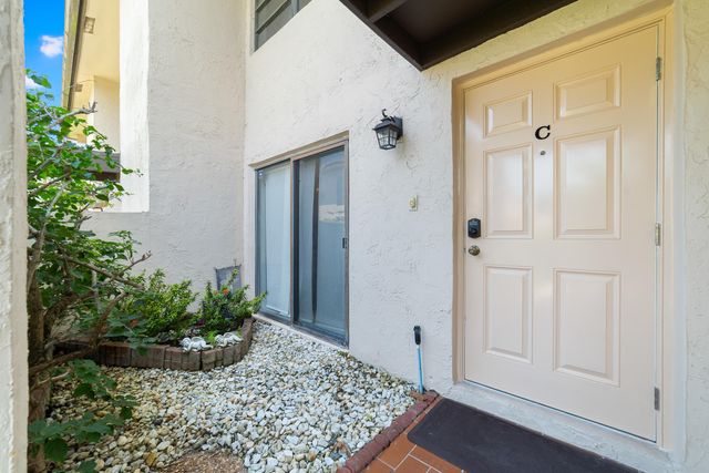 21160 N Juego Circle 13c, Boca Raton, FL 33433