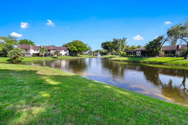 21160 N Juego Circle 13c, Boca Raton, FL 33433