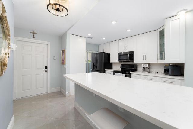 21160 N Juego Circle 13c, Boca Raton, FL 33433