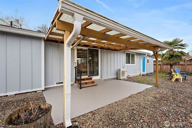 1117 17th Street SW, Puyallup, WA 98371