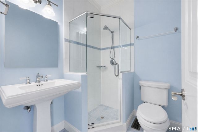 49 Harold Street 2, Greenwich, CT 06807